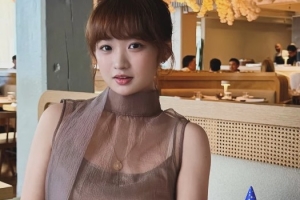 激情爆表！杨瀚森女友生日，甜蜜晒照秀恩爱
