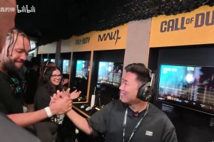 我后面的这个人，跟我说他是NBA总冠军？兄弟们真的假的？
