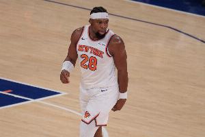 亚布塞莱表示：退出NBA乃个人选择，在尼克斯队出场机会很少