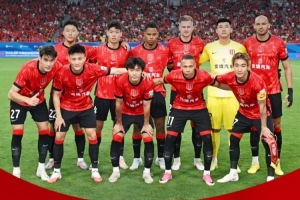 成都蓉城与北京国安2-2握手言和，索罗金补时阶段头球得分