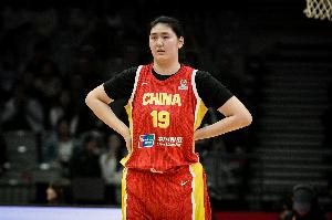 顶住压力！张子宇逆境爆发展现顽强意志